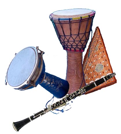 les instruments des musiciens : clarinette,
                    bendir, darbouka, cymbalum